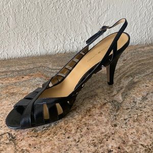 Bandolino Black Leather Sandals
